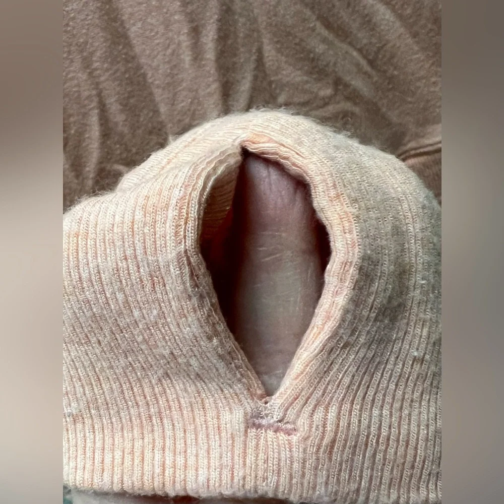 Athleta 1X Long Sleeve Light Peach Knit Top - Picture 2 of 6